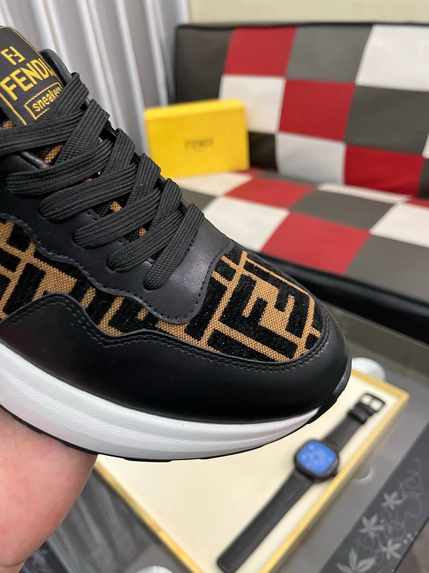 Men's Men's Shoes💰458⌚️⌚️[Fendi] Fendi's latest casual shoes for men! Available at counters simultaneously! A one-to-one replica of the original. All imported official website one-to-one cowhide fabric. The interior is made of top-grade sheepskin, and the original factory-supplied rubber outsole is used. Leading new fashion concepts. Matching code: 38-44. 4️⃣colors available